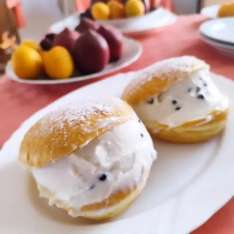 graffe con ricotta colazione presso bb casolare nelle saline